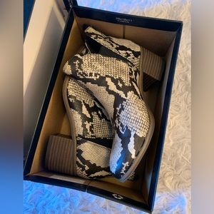 Snake print ankle length boots never worn